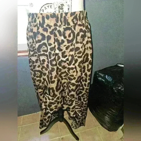 Womans Cheetah Print Womans Hi-Lo Skirt Size XL - Picture 1 of 10
